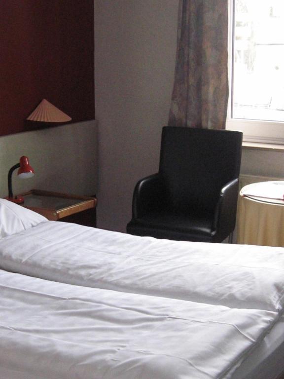 לאנקן Hotel Admiraal חדר תמונה