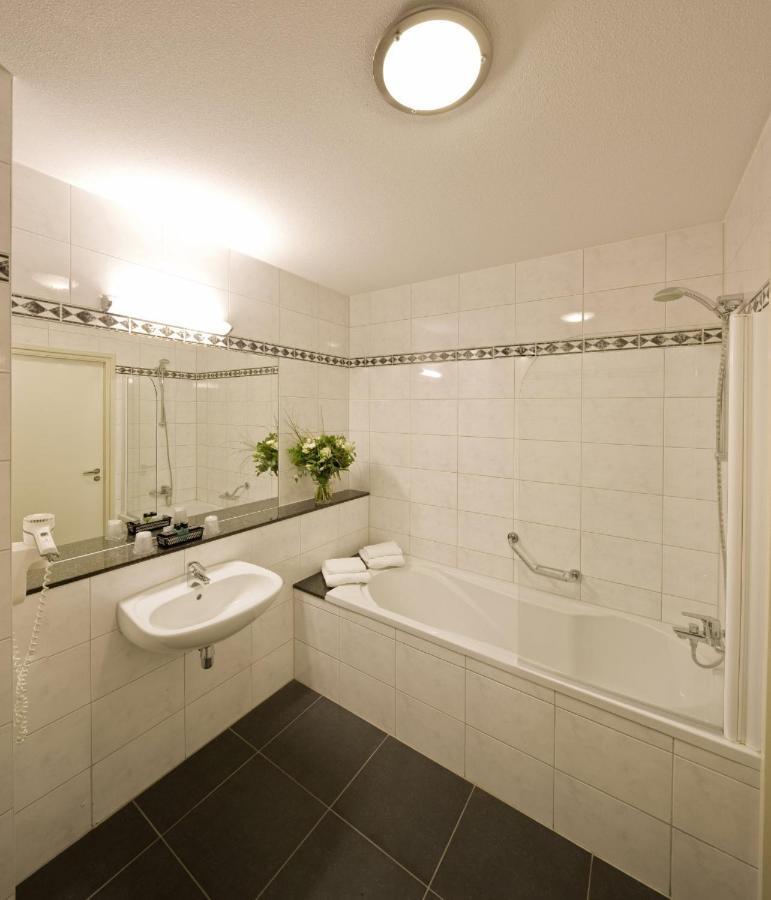 לאנקן Hotel Admiraal חדר תמונה
